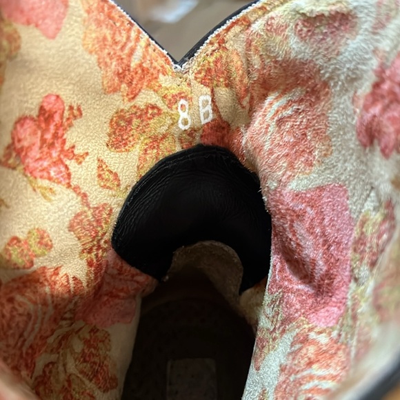 Ariat Fringe Boots Size 8 - Picture 6 of 7